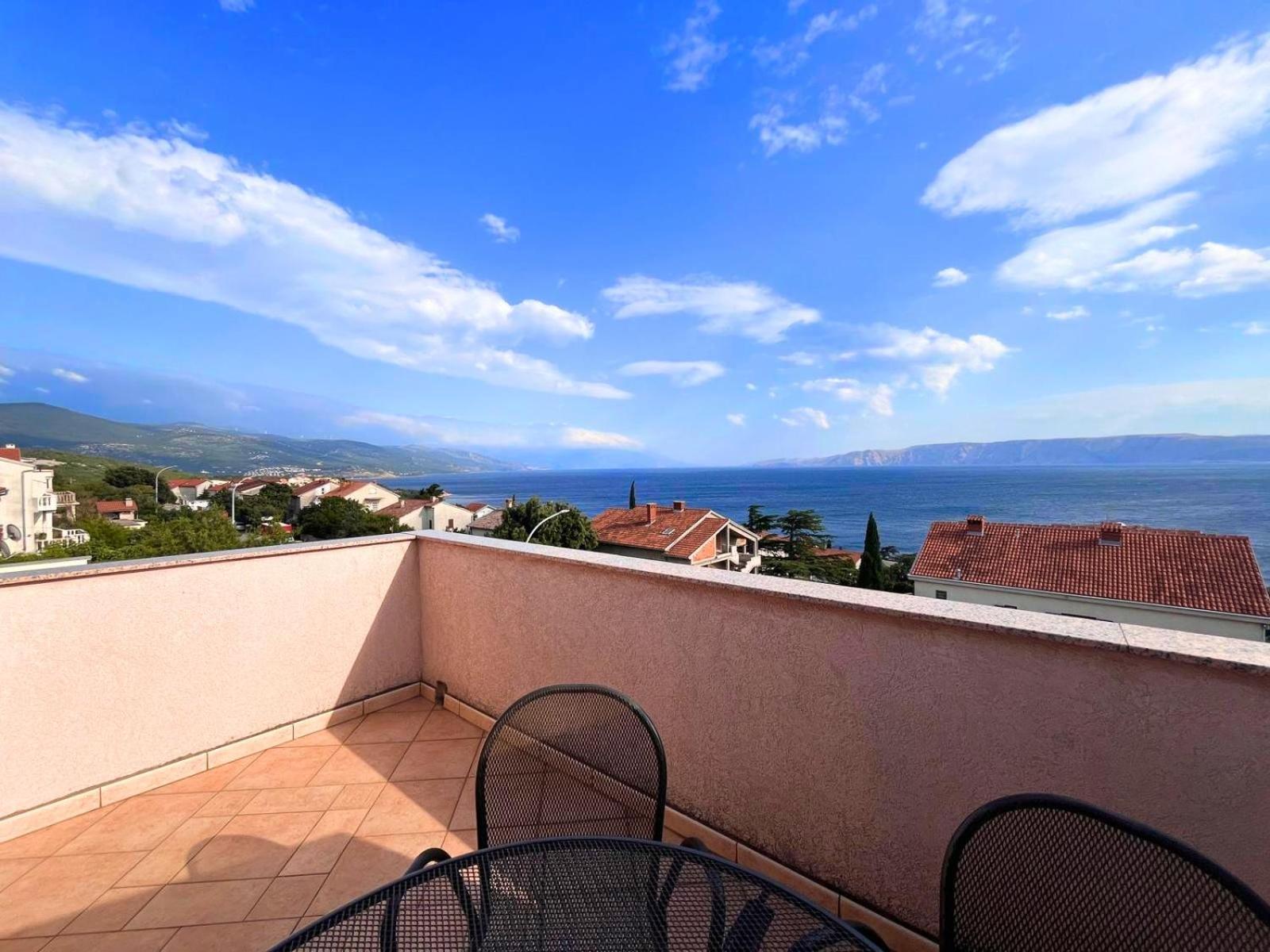App St Marin View Novi Vinodolski Esterno foto